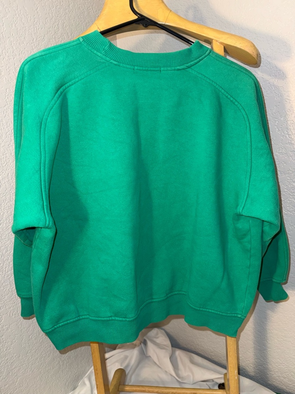 Esprit Vintage Sweater - Picture 2 of 3